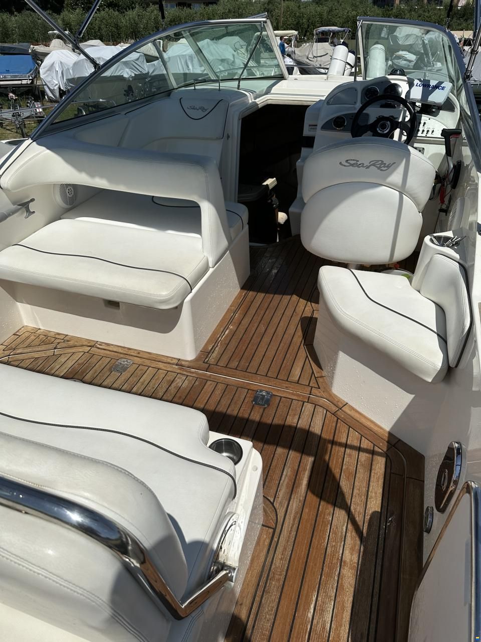 Sea Ray 255 Sundancer