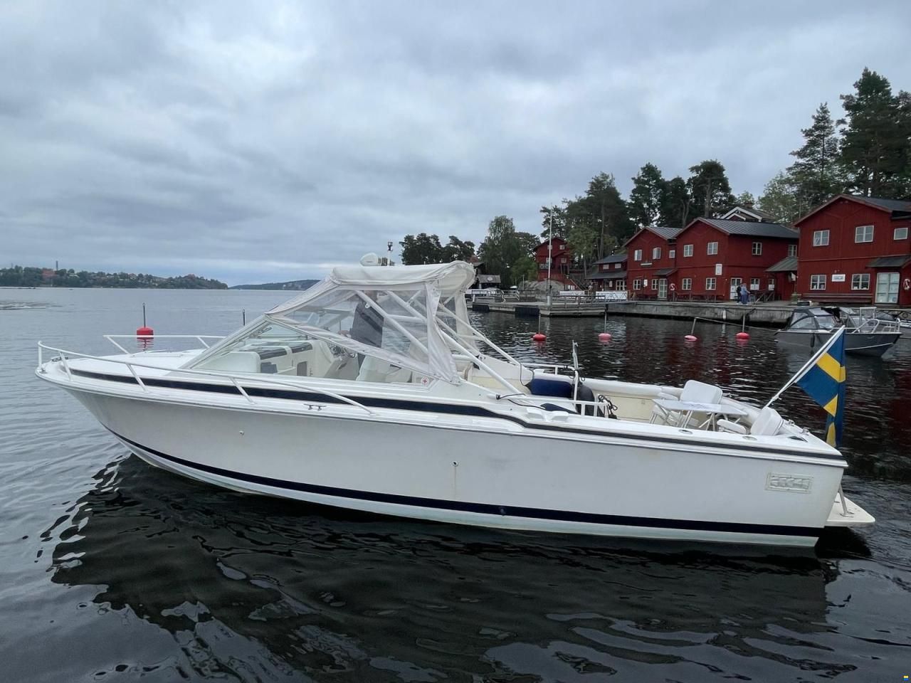 Bertram 28 Moppie
