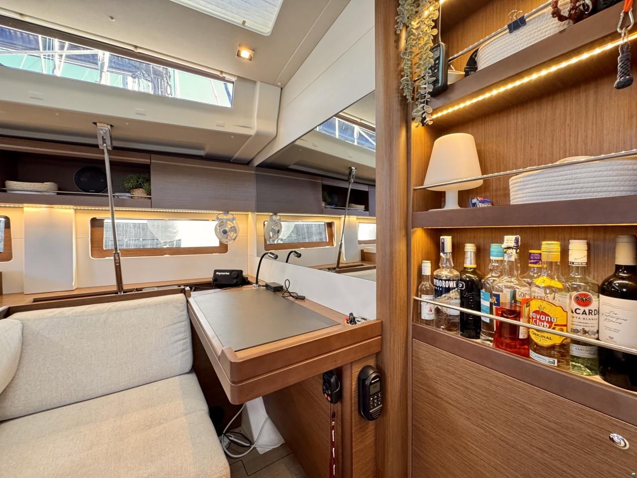 Beneteau Oceanis 51.1