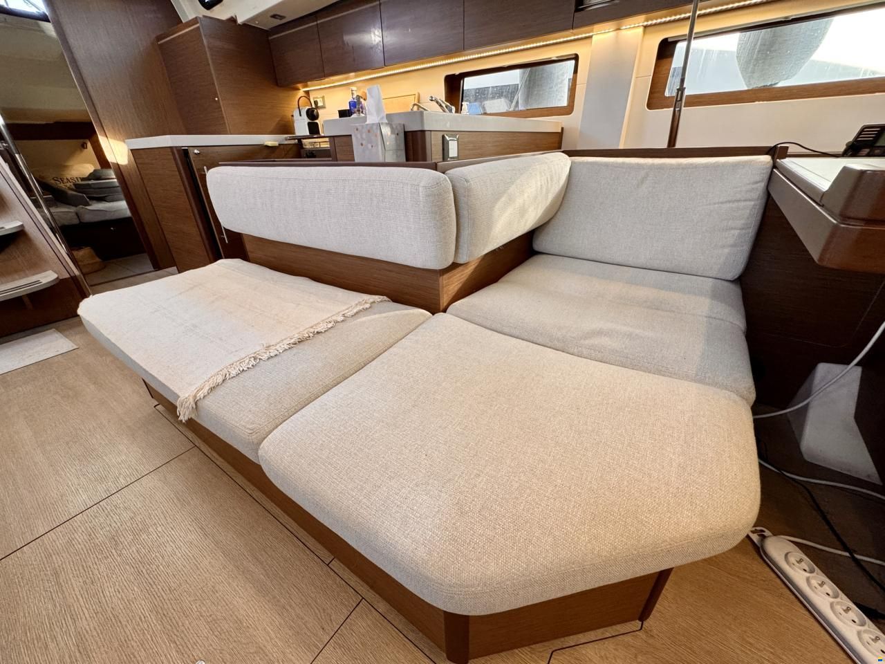 Beneteau Oceanis 51.1