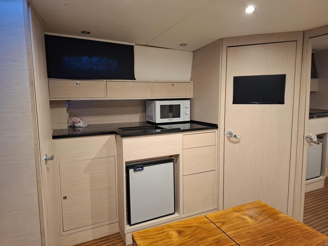 Sealine 328