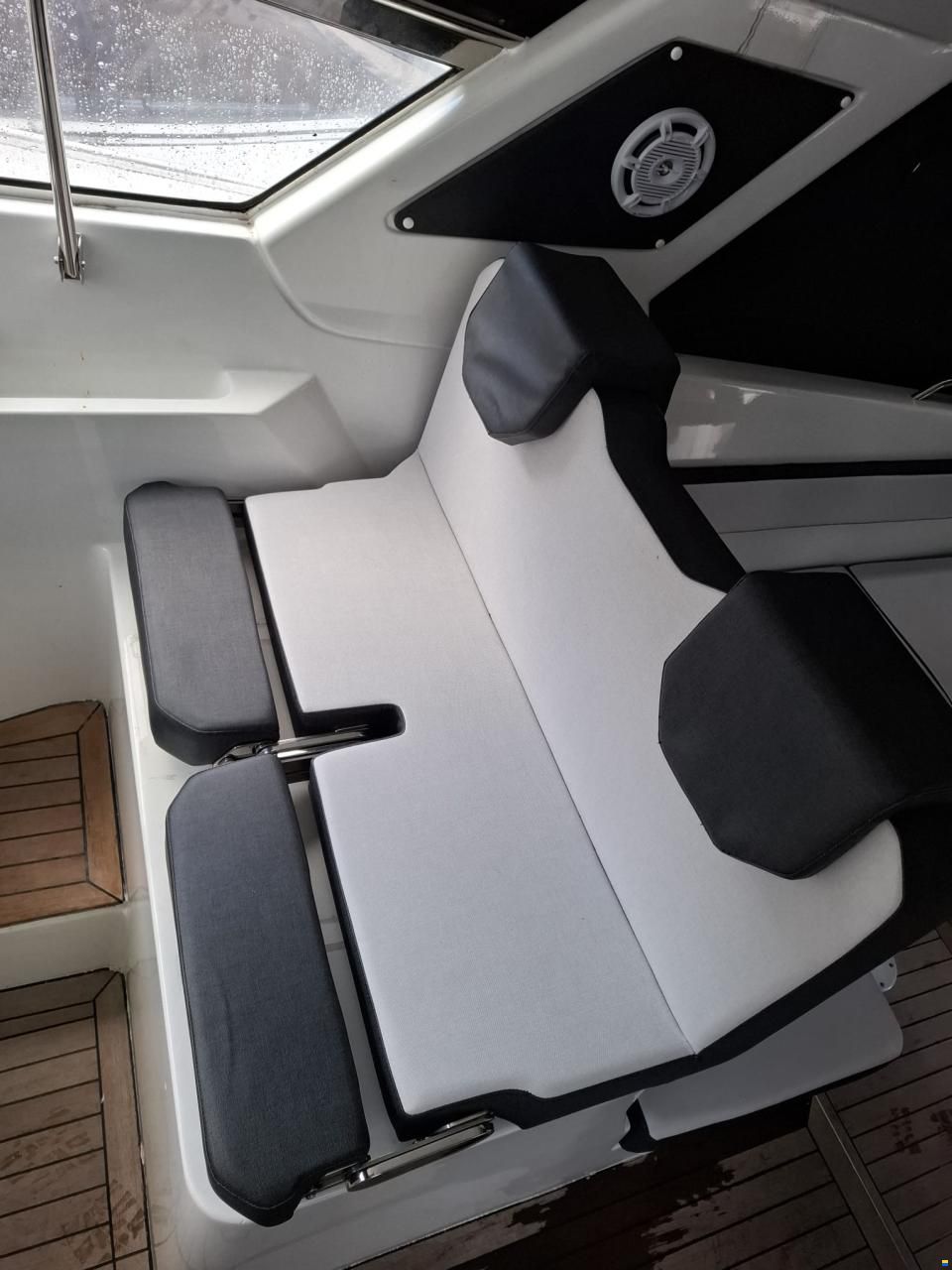 Sealine 328