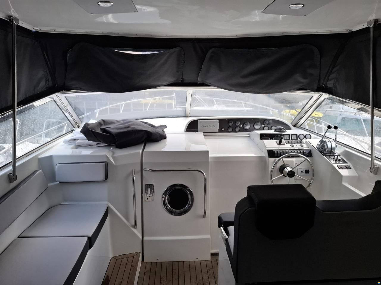 Sealine 328