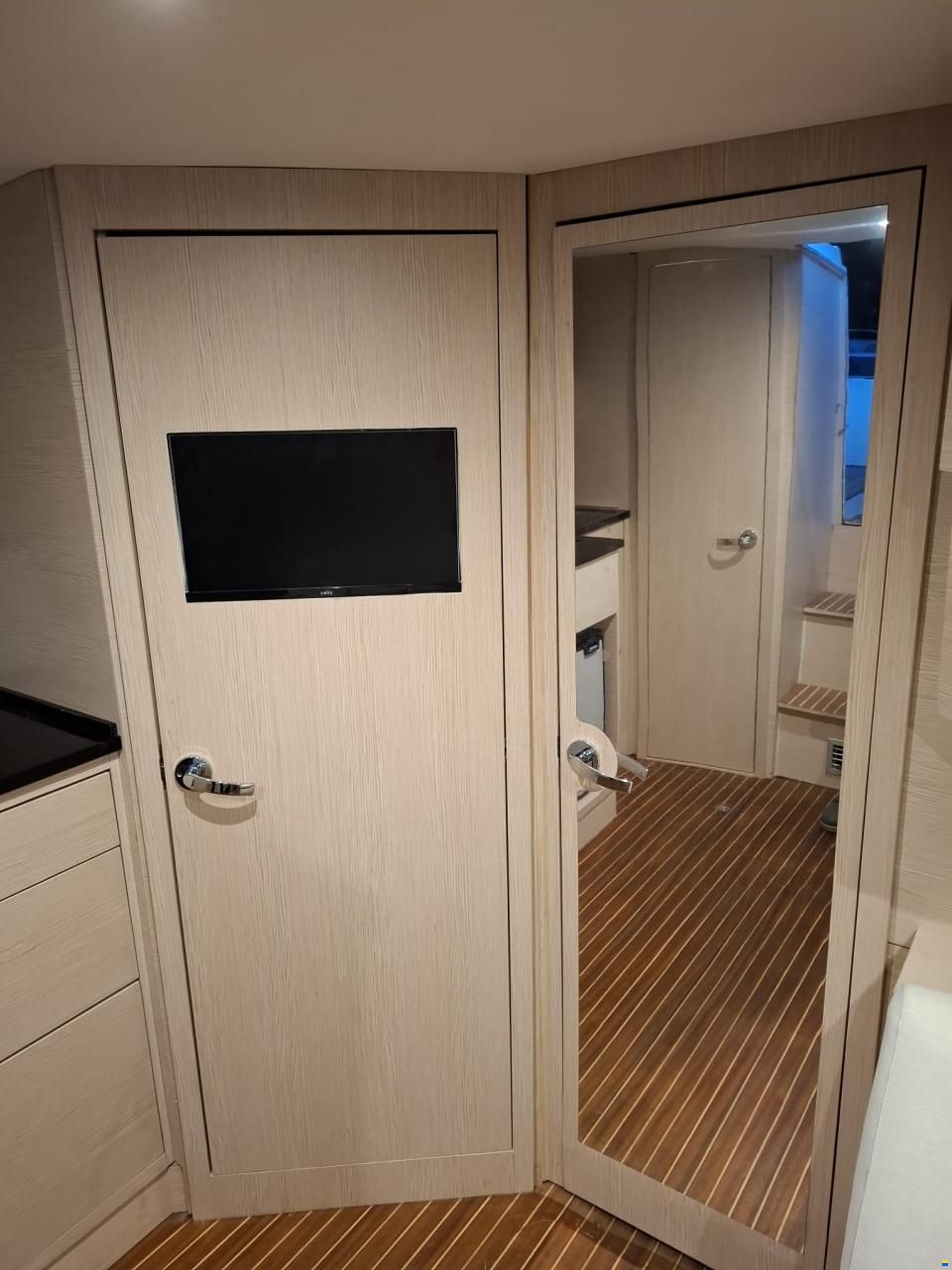 Sealine 328