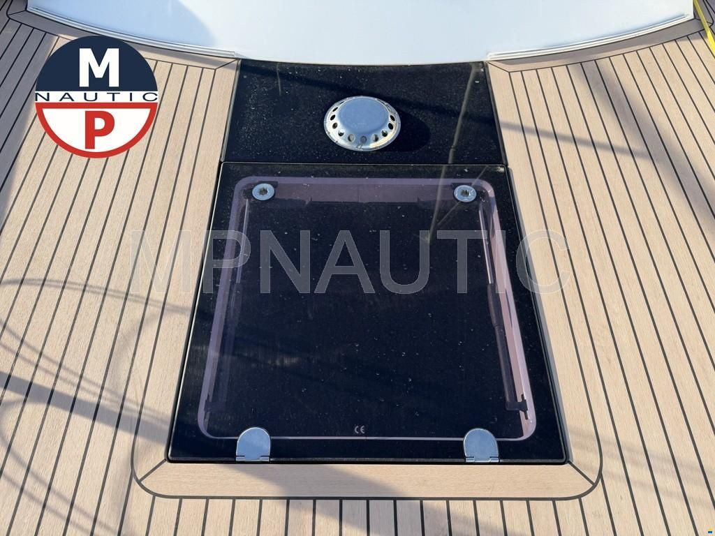 Delta powerboats 33 coupe