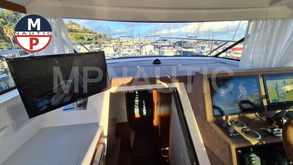 Delta powerboats 33 coupe