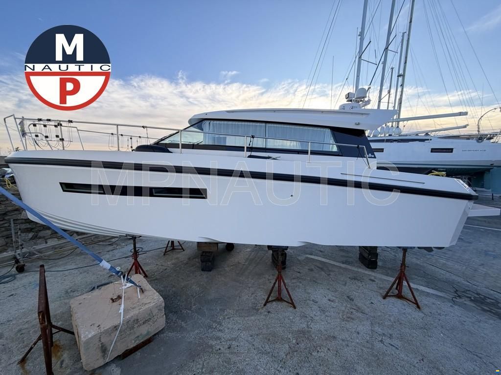 Delta powerboats 33 coupe