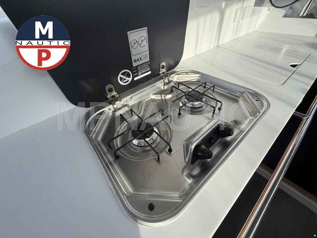 Delta powerboats 33 coupe