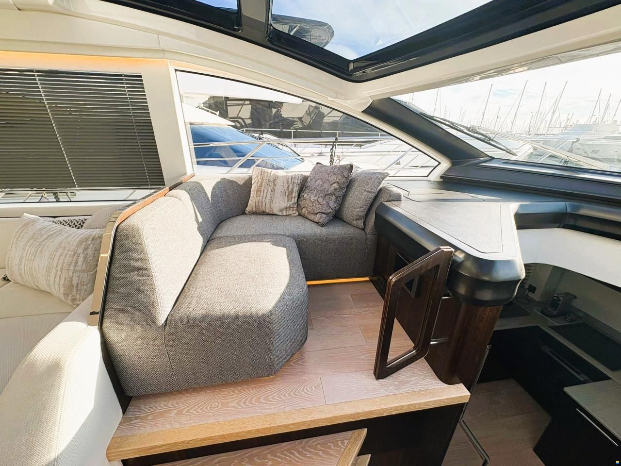 Sunseeker Predator 55 EVO