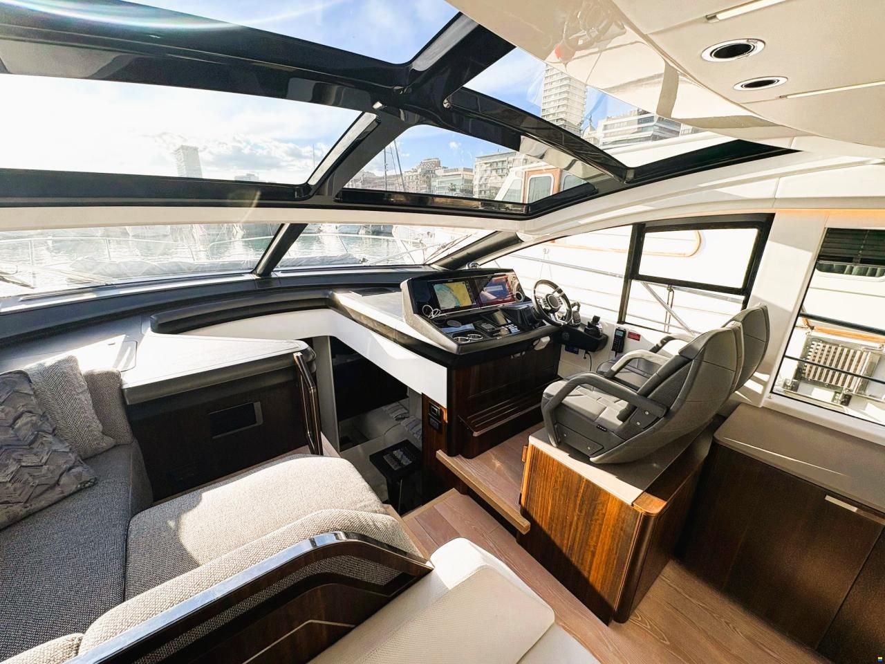 Sunseeker Predator 55 EVO