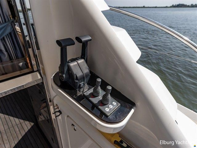 Fairline Squadron 59