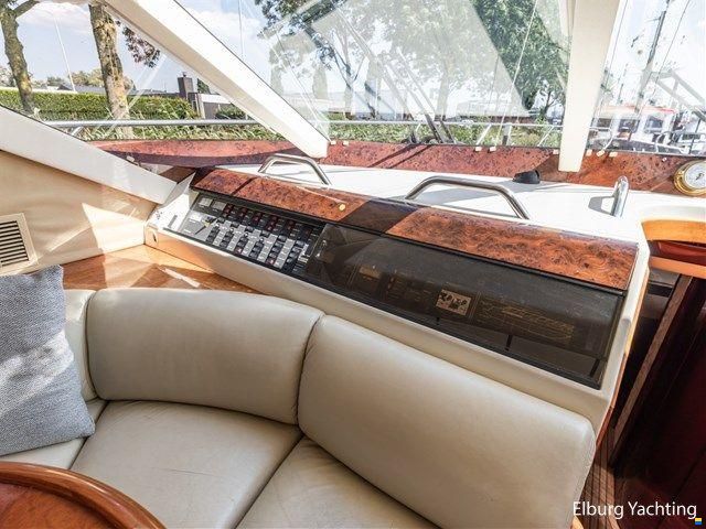 Fairline Squadron 59