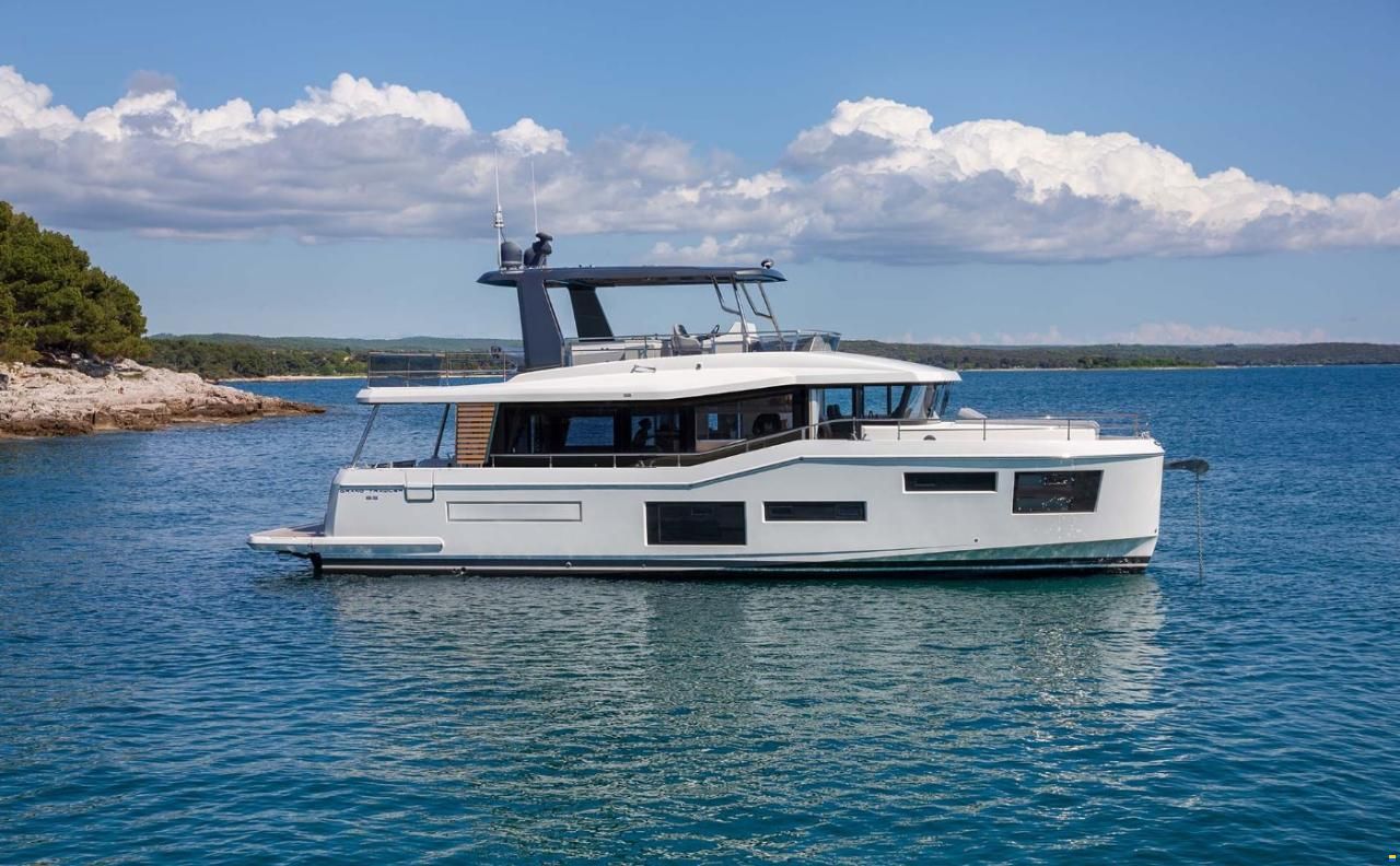 Beneteau Grand Trawler 63
