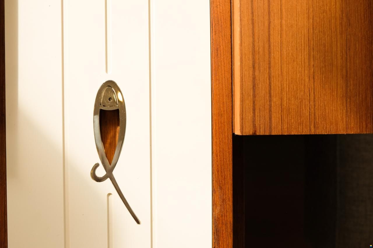 Rh&eacute;a 34 Trawler Fly Sedan