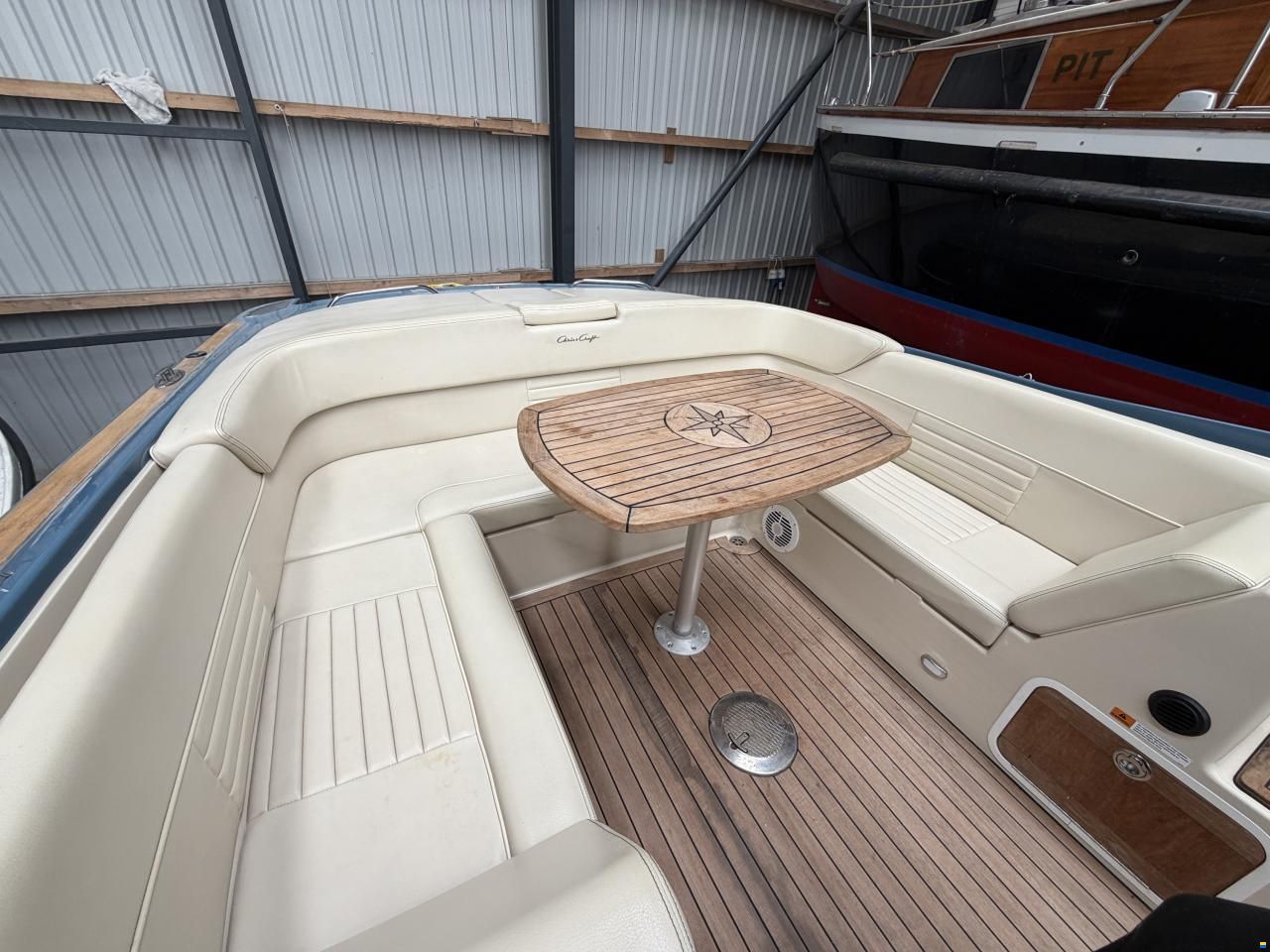 Chris Craft Corsair 28