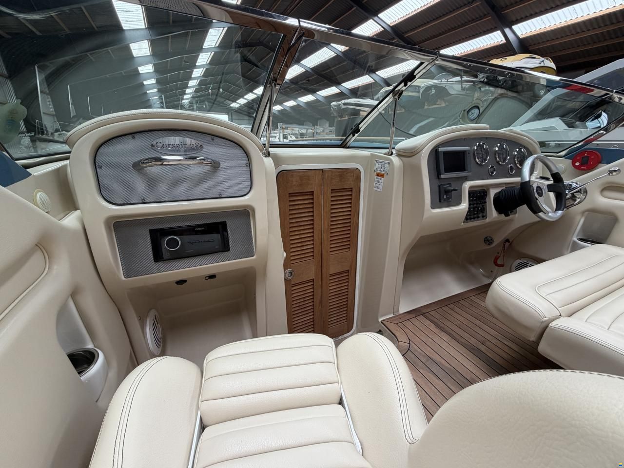 Chris Craft Corsair 28