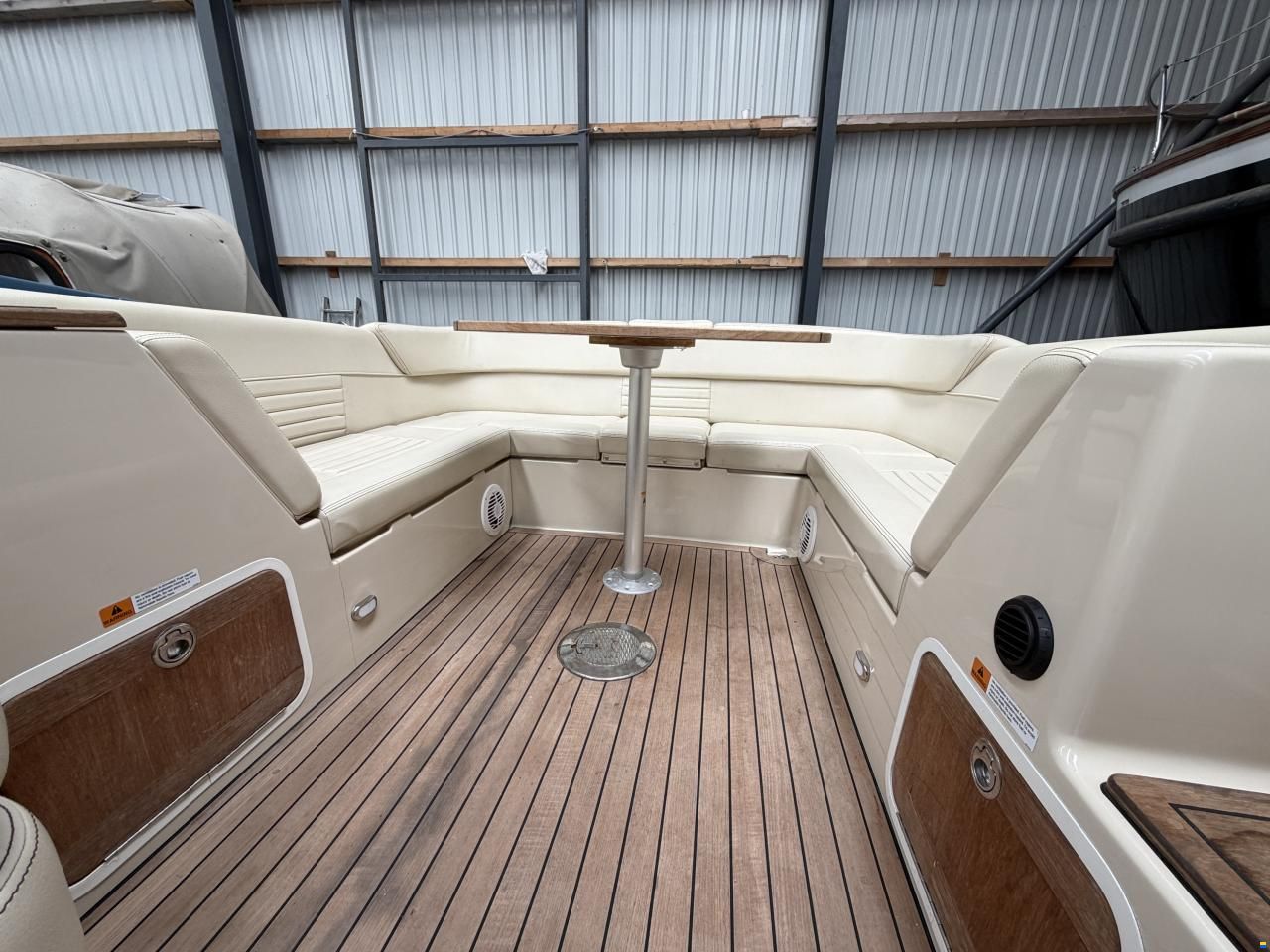 Chris Craft Corsair 28