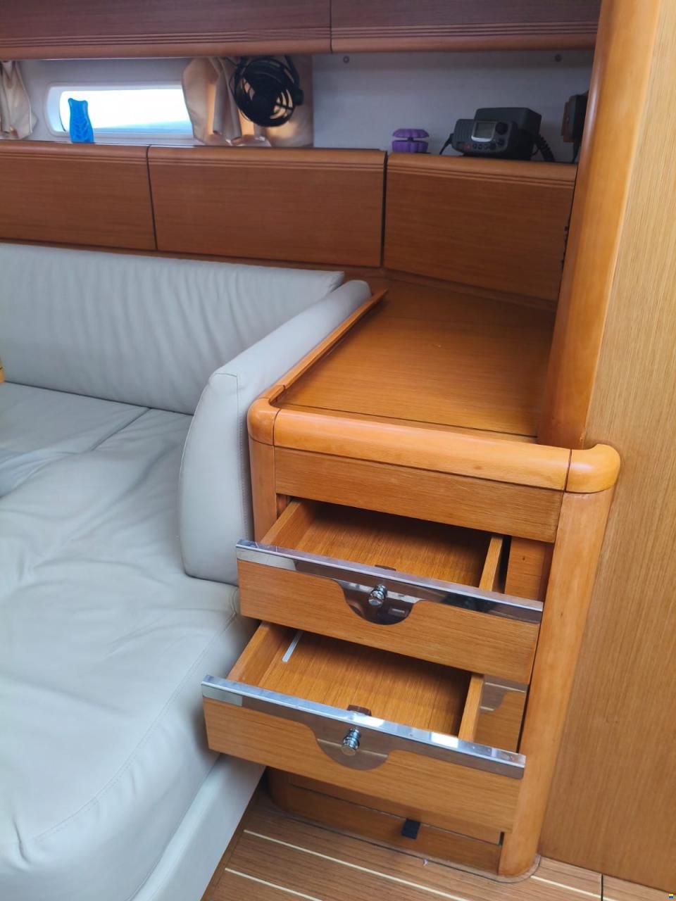 Jeanneau 53