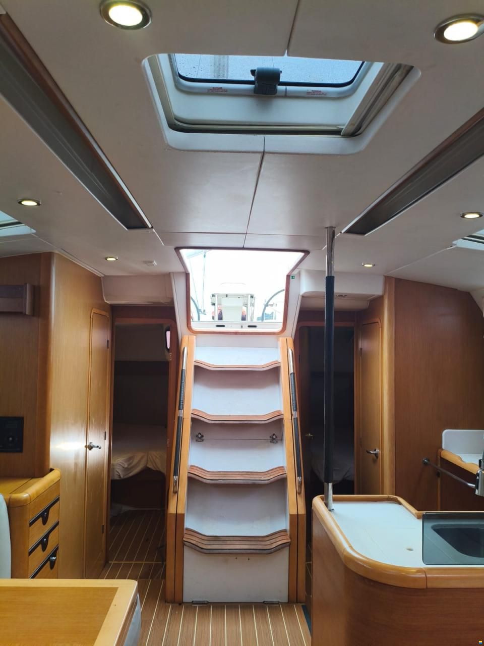Jeanneau 53
