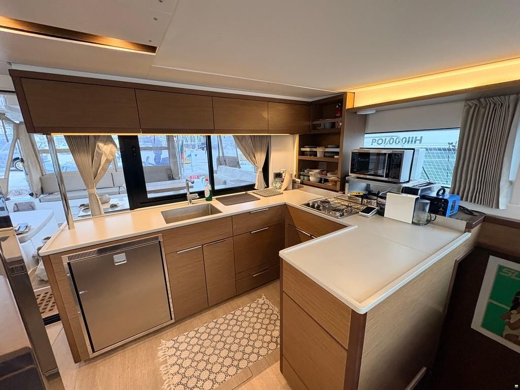 Lagoon 46