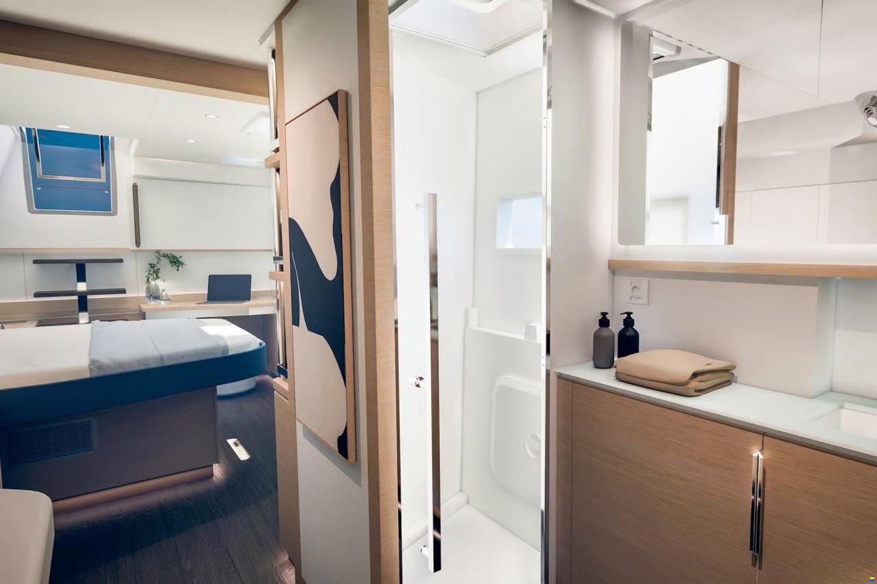 Fountaine Pajot 55 Yacht Management