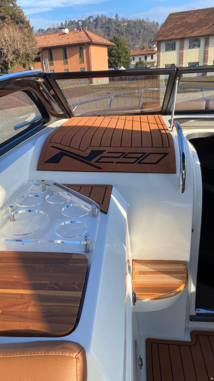 NX Boats 290 Grand Style