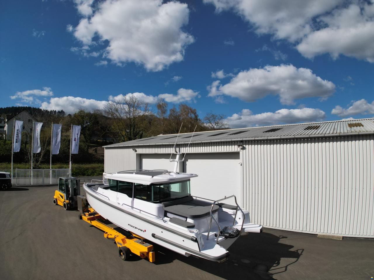 Axopar 37 Cross Cabin