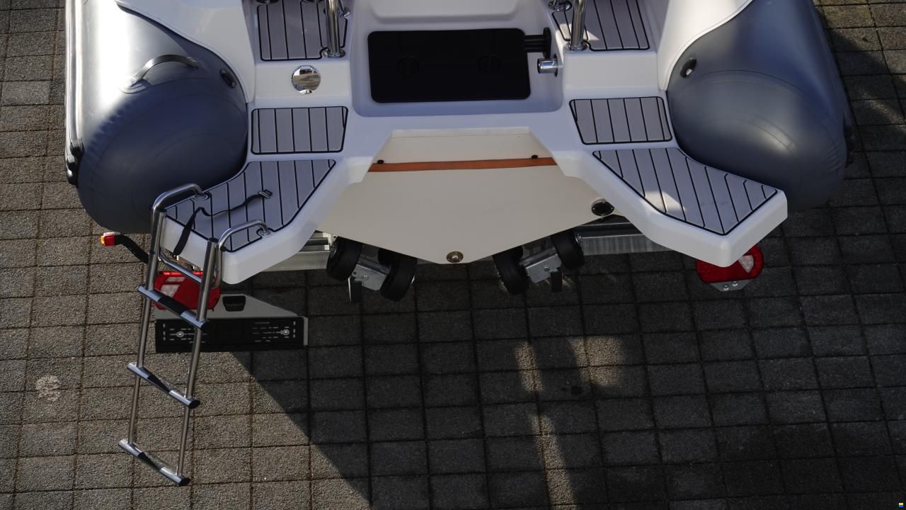 Zodiac Medline 6.8 Neo