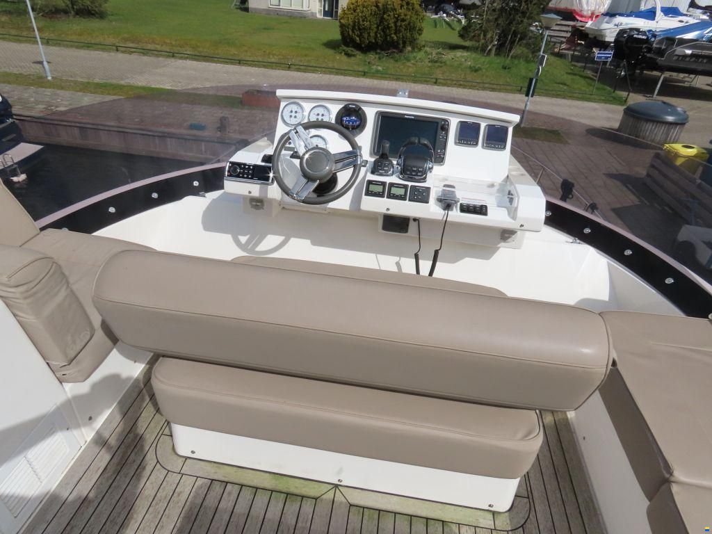 Sealine F42