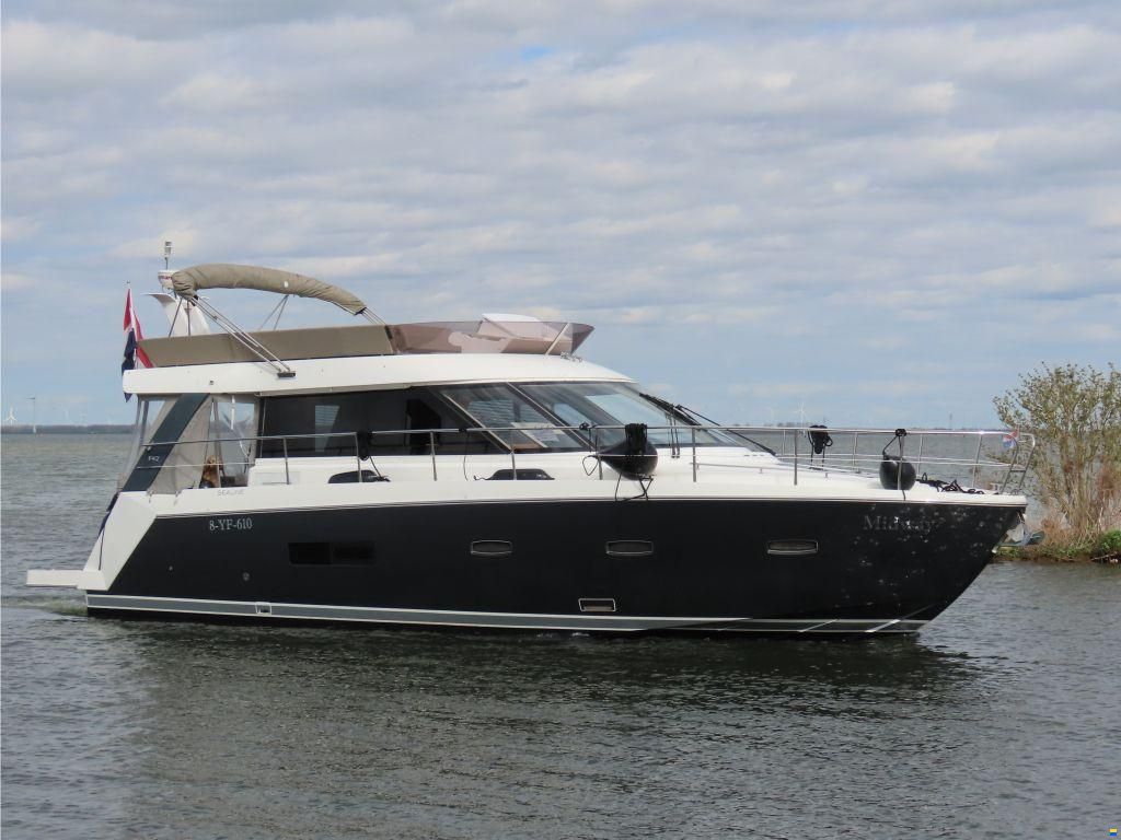 Sealine F42