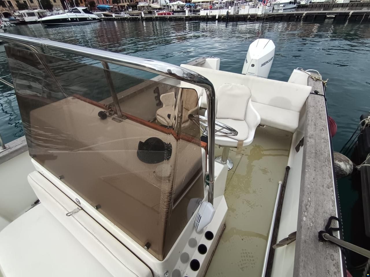 Robalo 2520
