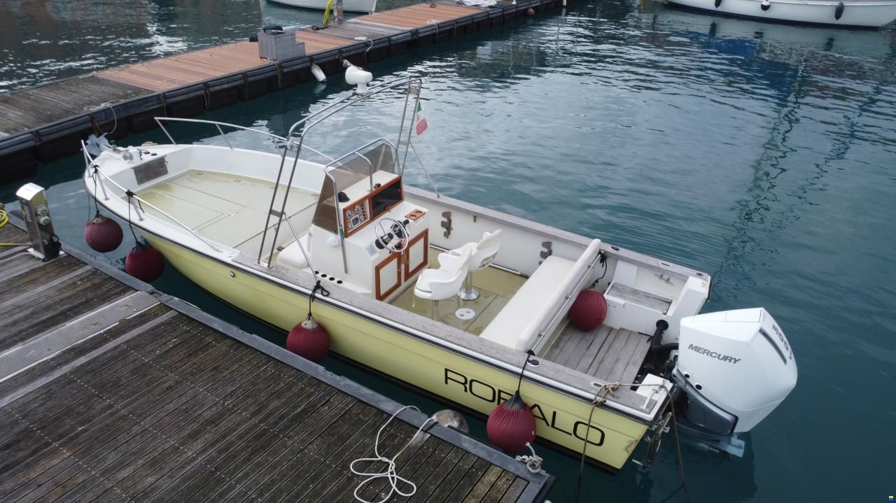 Robalo 2520