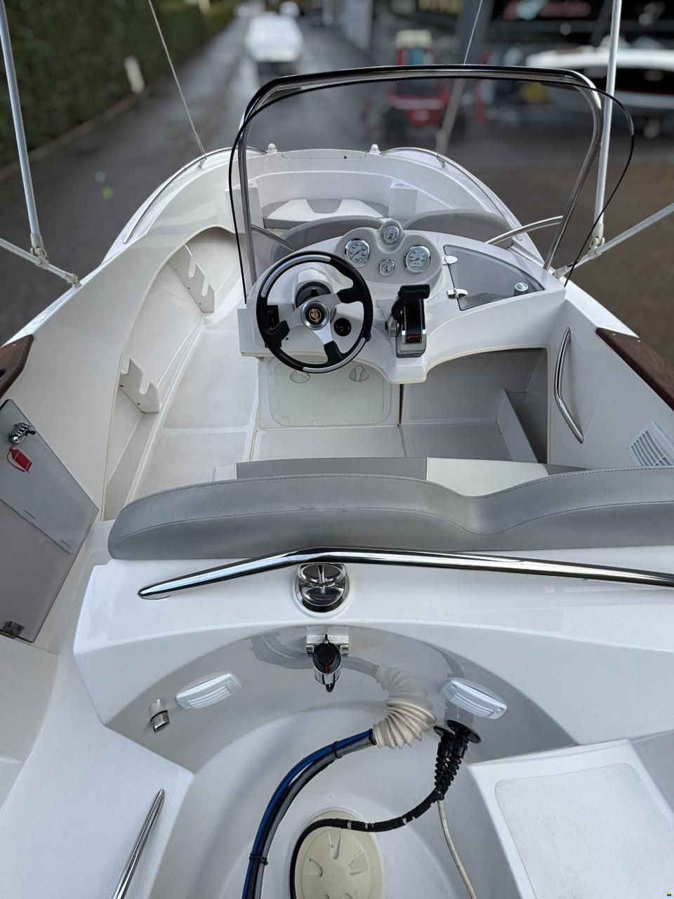 Quicksilver 505 Commander