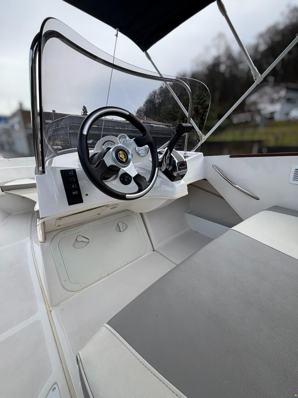 Quicksilver 505 Commander