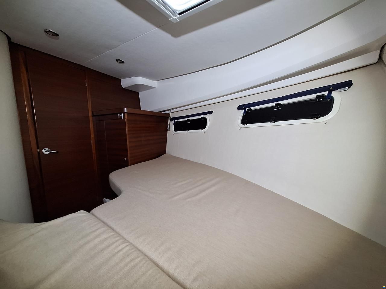 Nimbus 305 Coup&eacute;