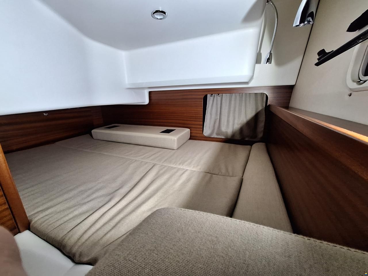 Nimbus 305 Coup&eacute;