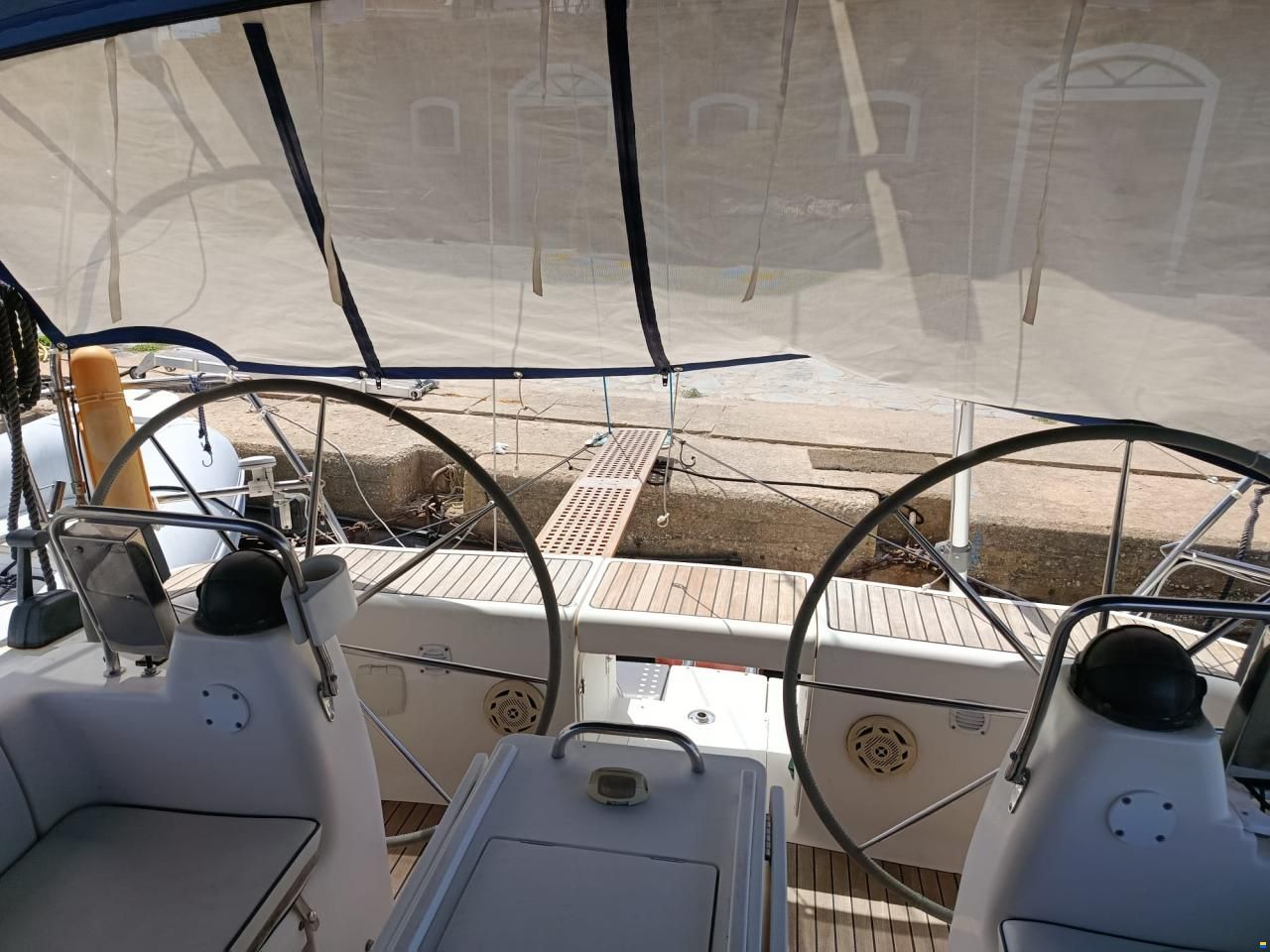 Bavaria 44