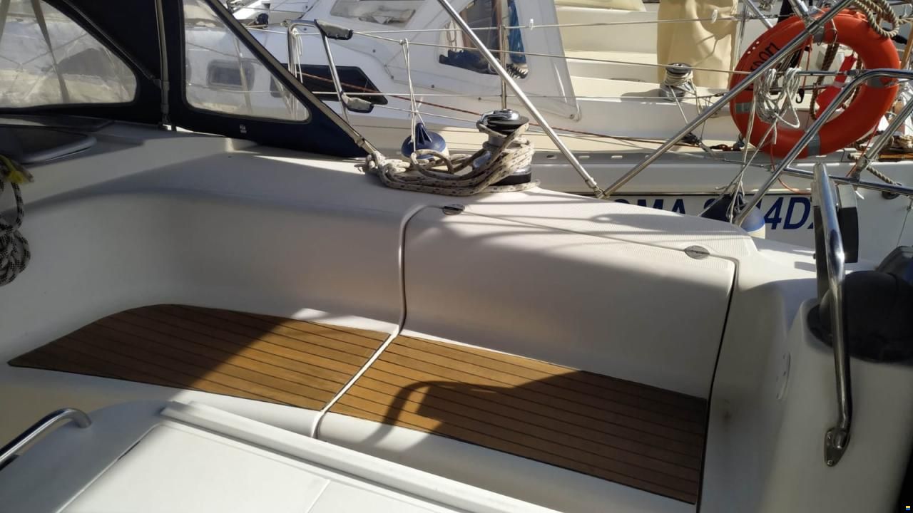 Bavaria 44