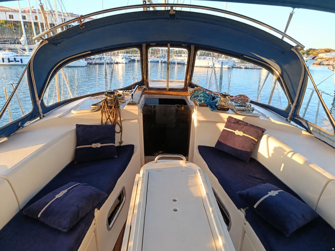 Bavaria 44