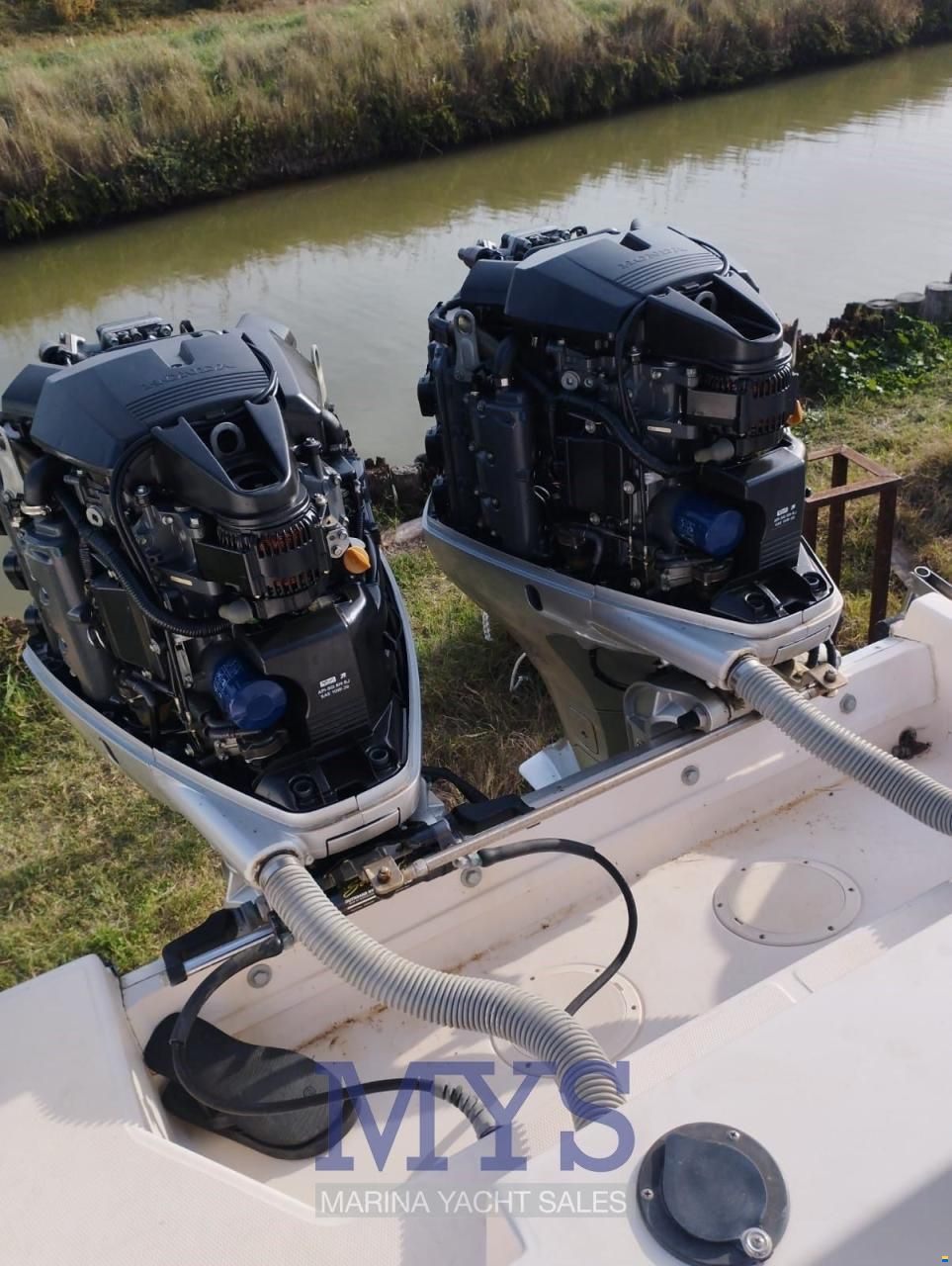 Grady White Boats 248 Voyager WA