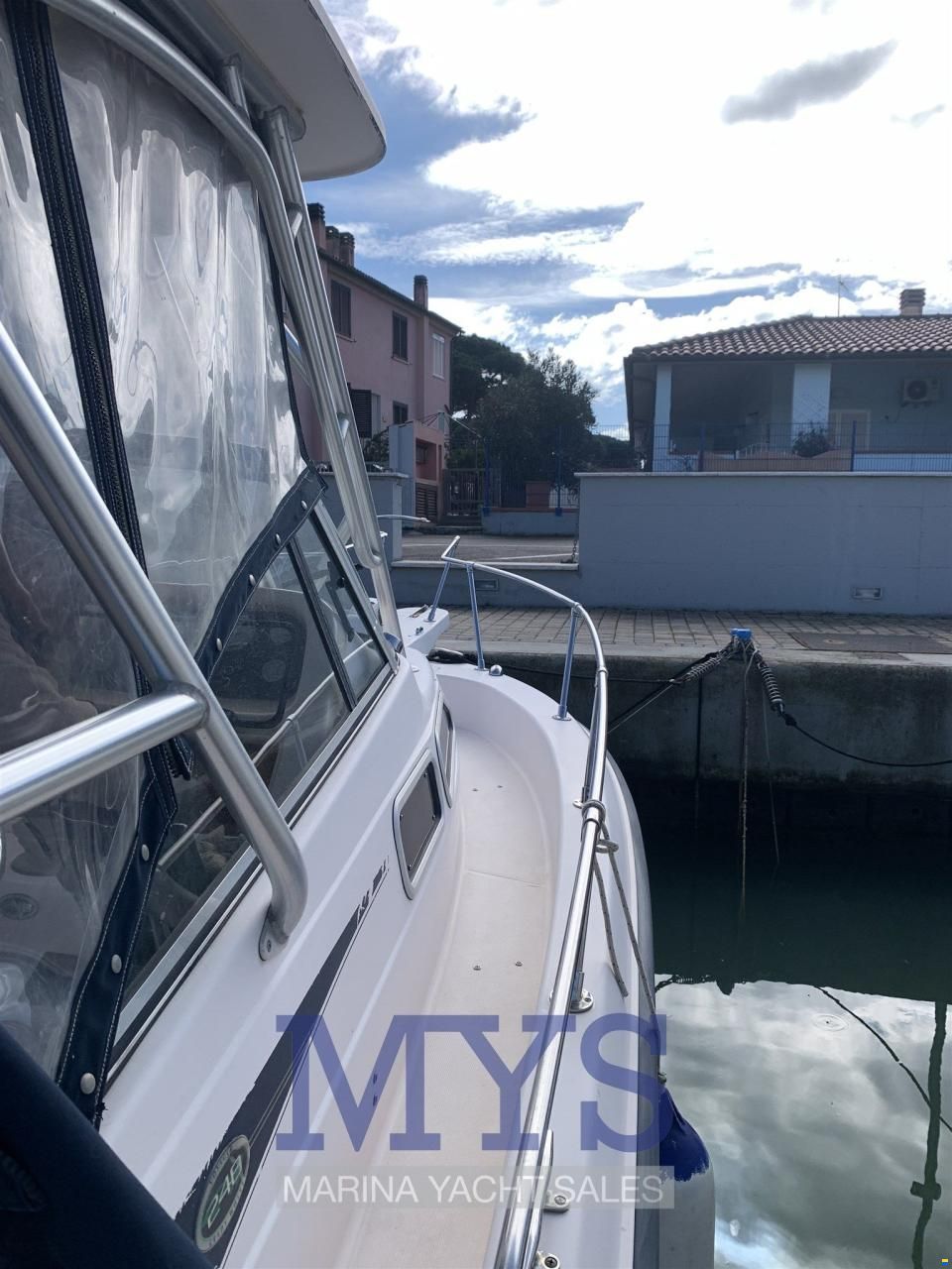 Grady White Boats 248 Voyager WA