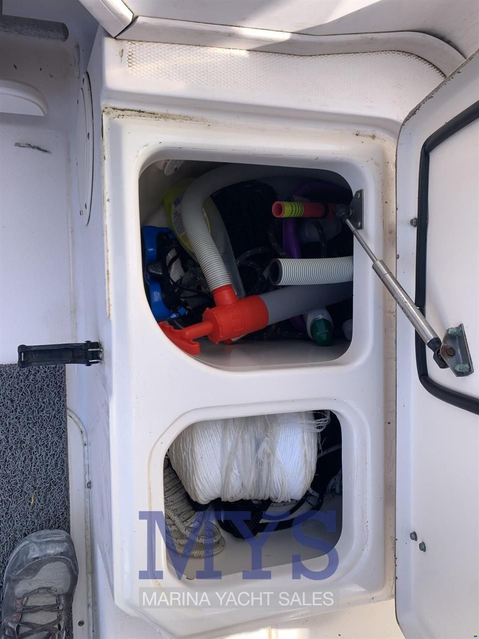 Grady White Boats 248 Voyager WA