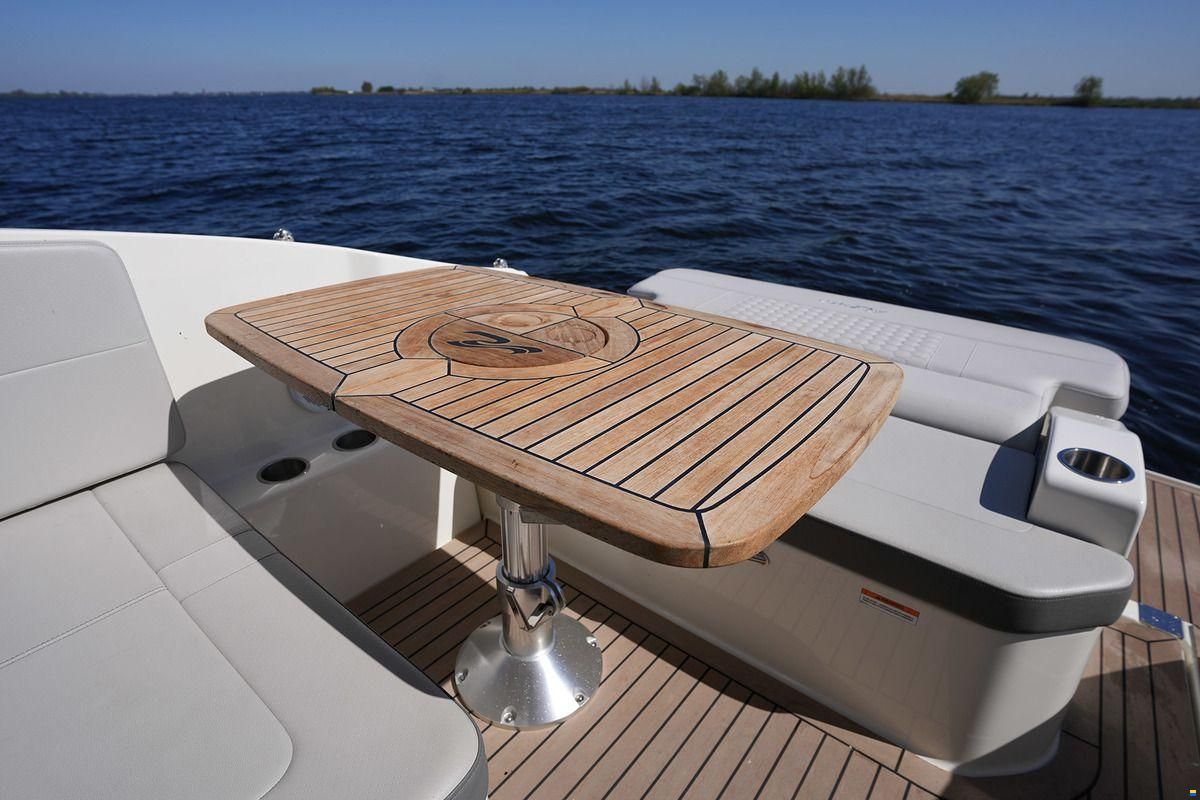 Sea Ray Sundancer 265