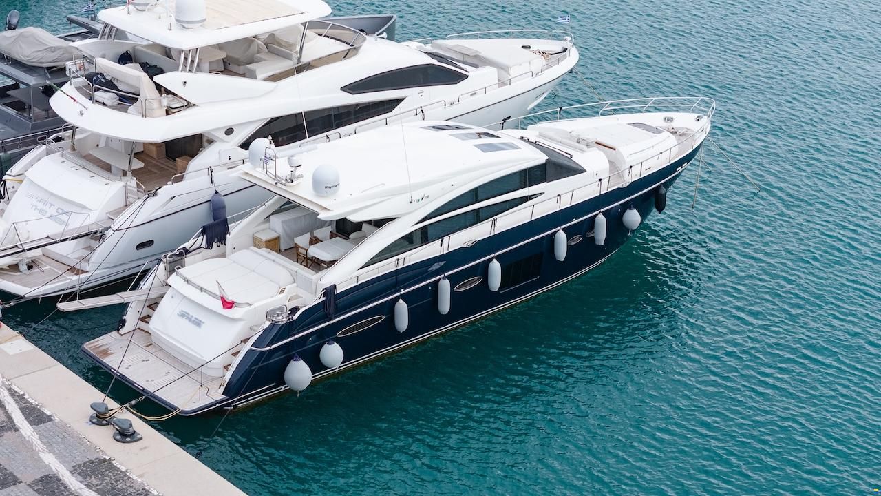 Princess V72
