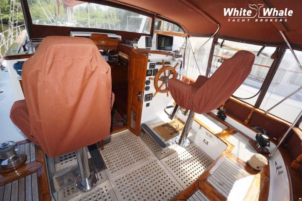 Island Trader 40