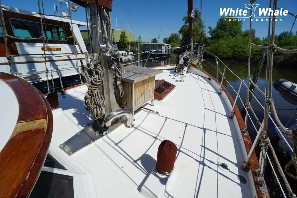 Island Trader 40