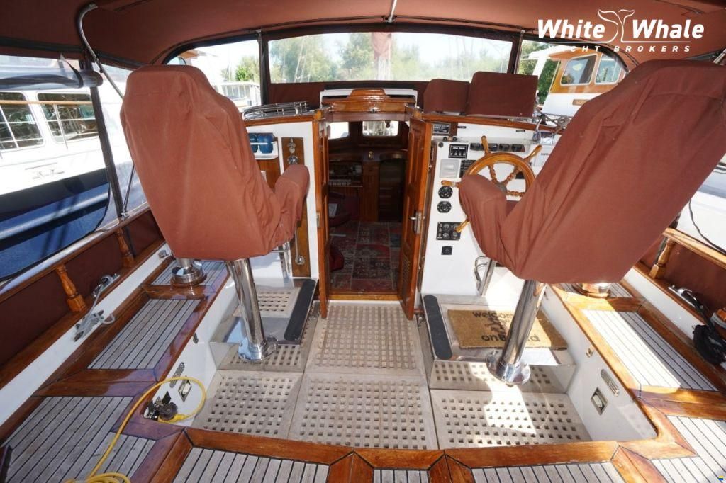 Island Trader 40