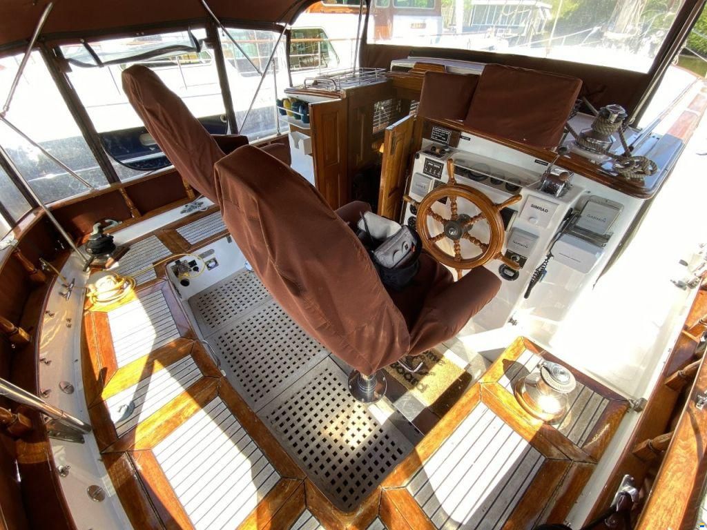 Island Trader 40