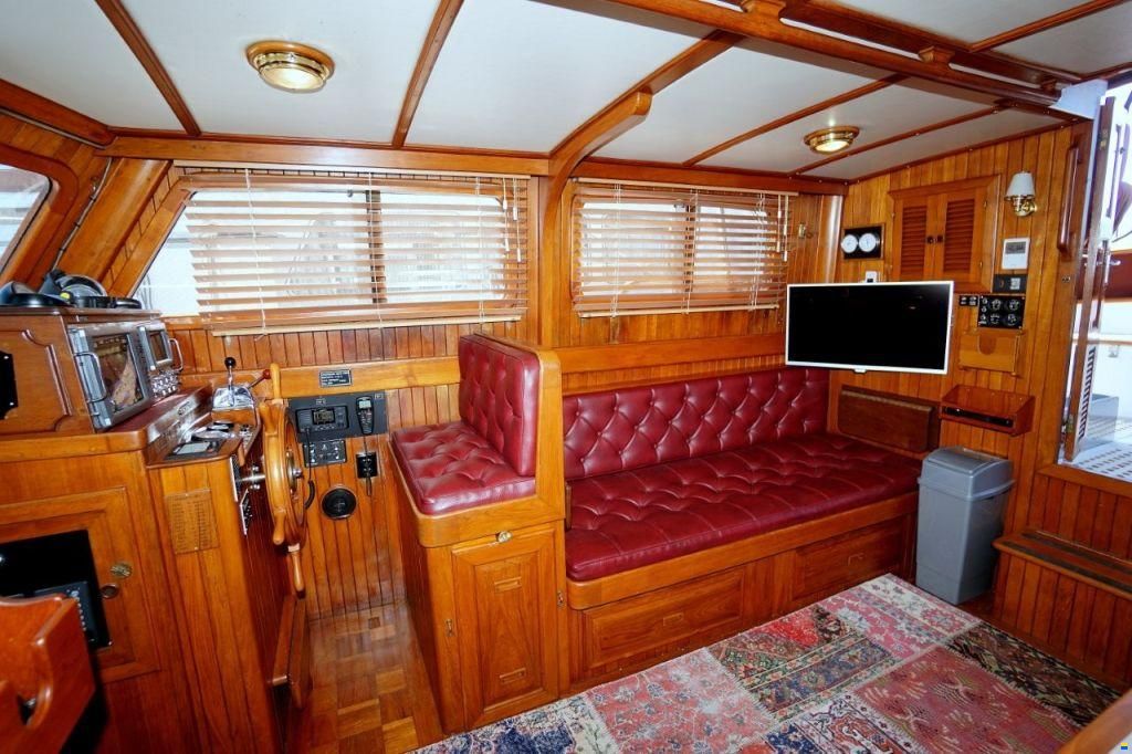 Island Trader 40