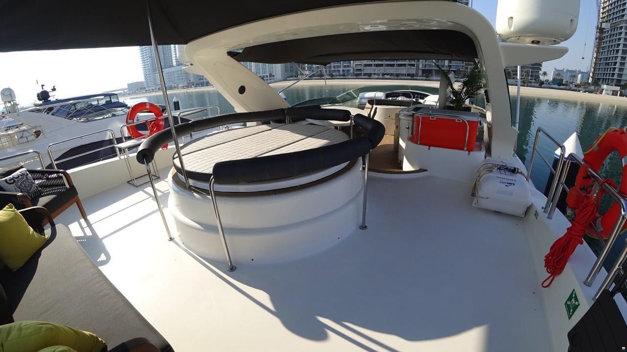 Azimut Leonardo 98